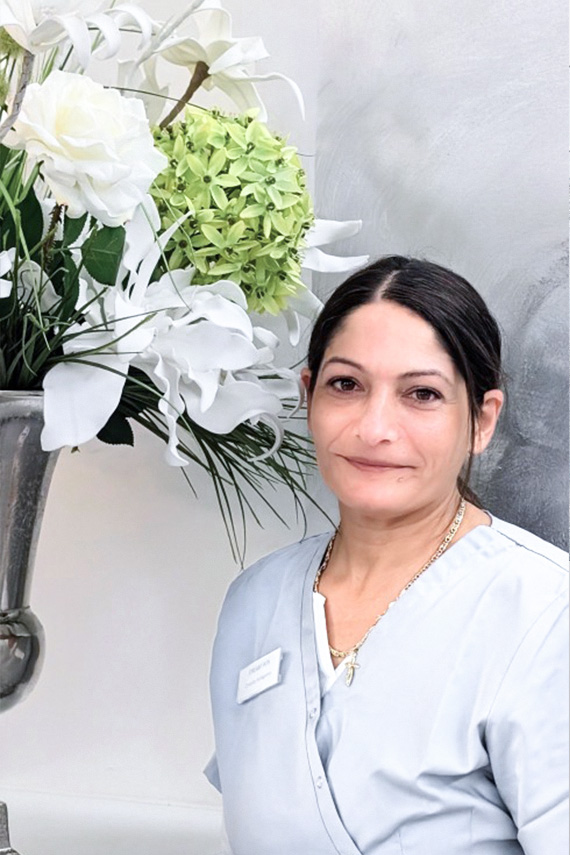 Ornella Portrait 01
